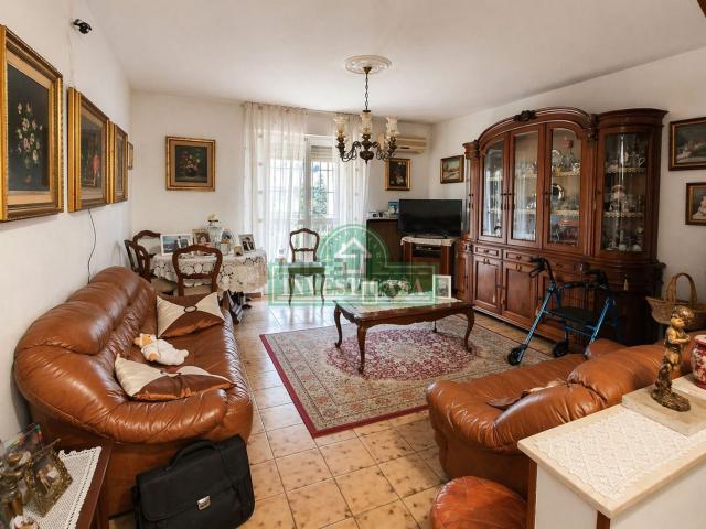 Appartamento in vendita di 130 m² in Via Bologna, 10