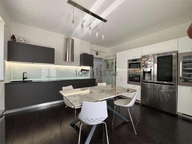 Appartamento in vendita di 113 m² in Via Bari, 15