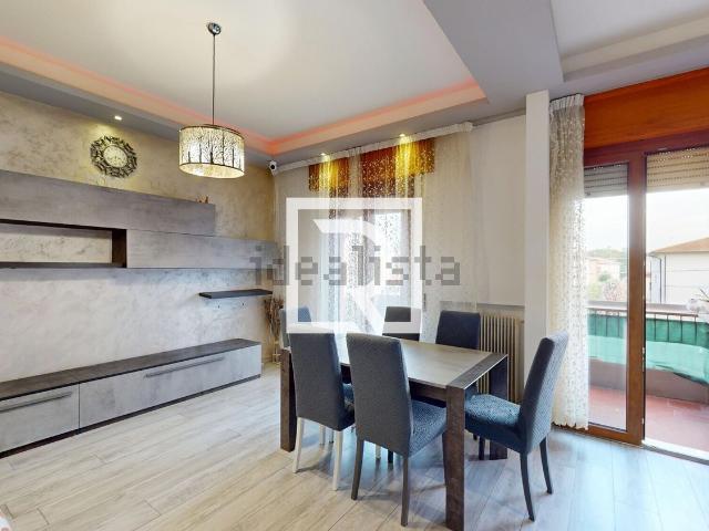 Appartamento in vendita di 130 m² in Via Bartolo Rossi
