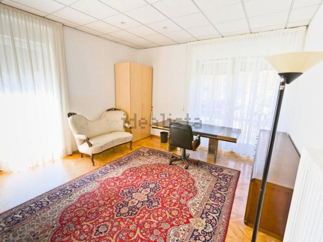 Appartamento in vendita di 130 m² in Via Bartolomeo Malfatti