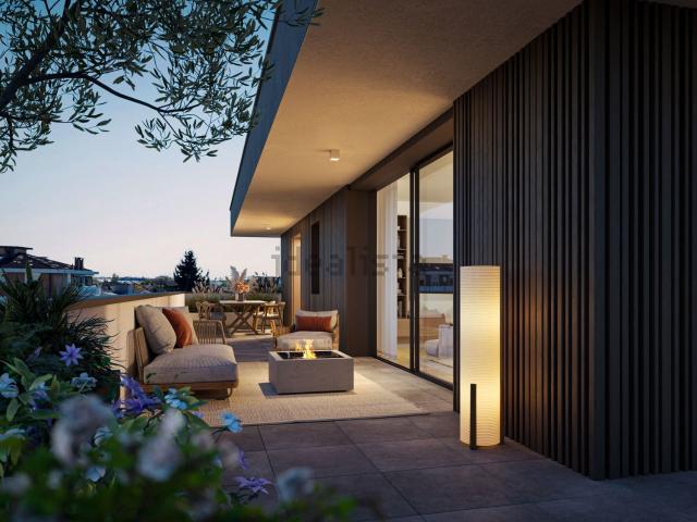 Appartamento in vendita di 130 m² in Via Beato Arnaldo da Limena, 9