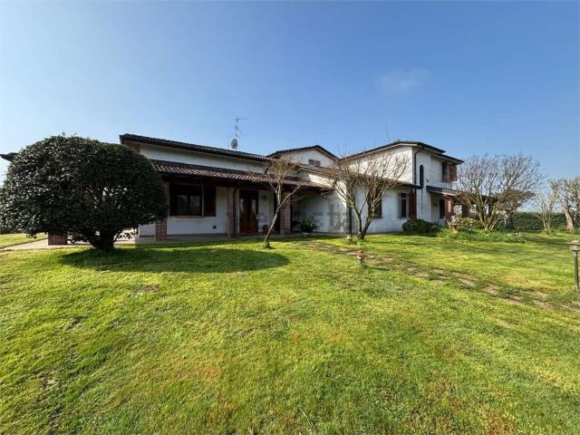Appartamento in vendita di 130 m² in Via G. Garibaldi, 7