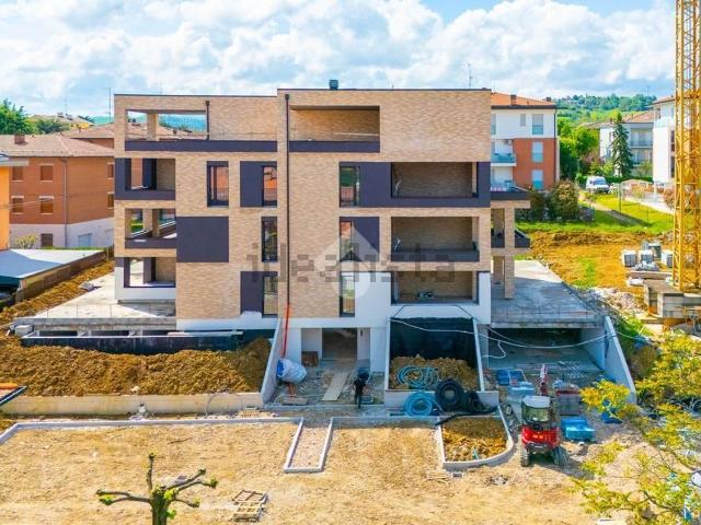 Appartamento in vendita di 130 m² in Via G. Leopardi