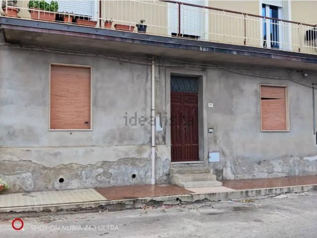 Appartamento in vendita di 130 m² in Via G. Mesiano