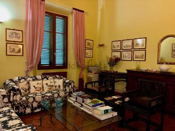 Appartamento in vendita di 130 m² in Via Gora, 10