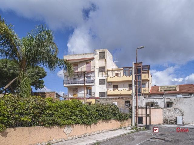 Appartamento in vendita di 130 m² in Via Gaetano Alessi