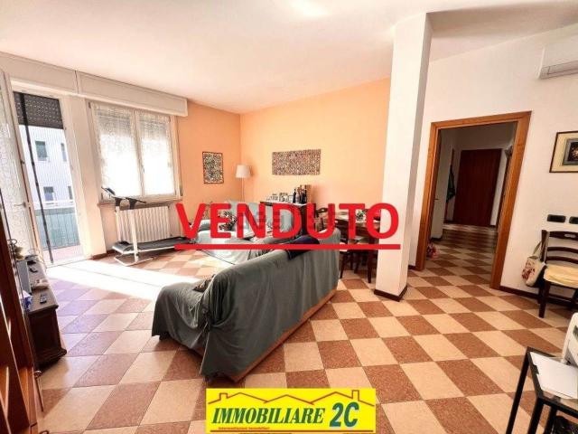 Appartamento in vendita di 130 m² in Via Gaspare del Carretto