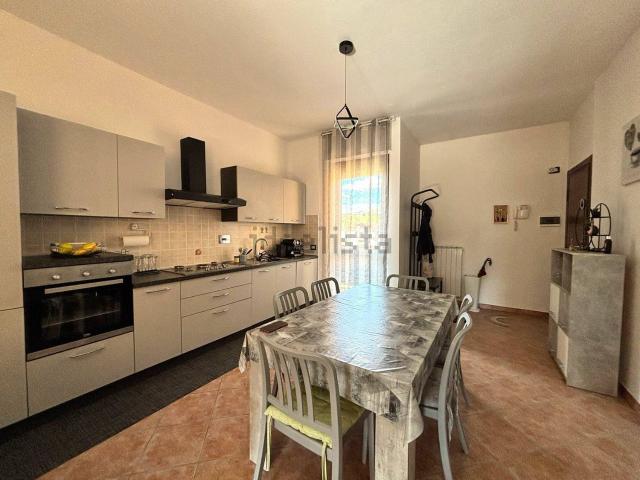 Appartamento in vendita di 130 m² in Via Generale Filippo Martinengo, 90