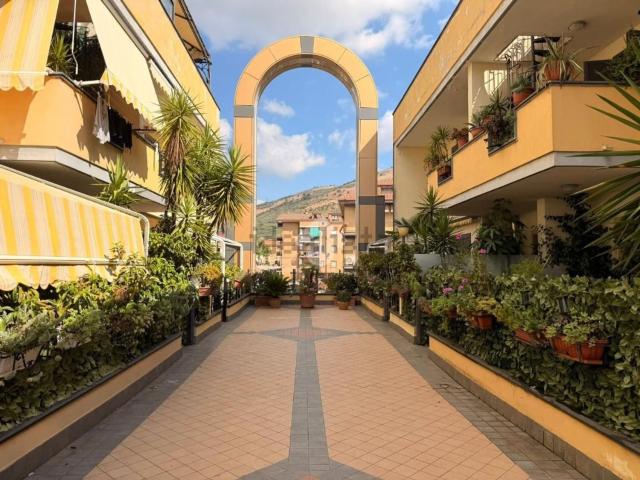 Appartamento in vendita di 130 m² in Via Giulio Cesare, 1
