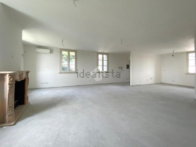 Appartamento in vendita di 130 m² in Via Giuseppe Mazzini, 31