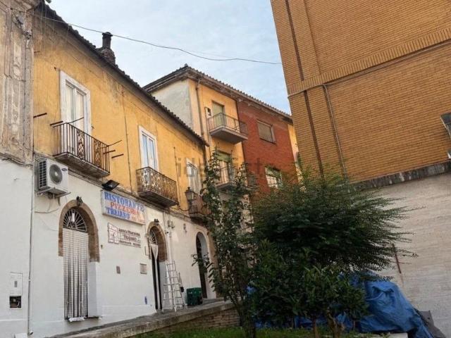Appartamento in vendita di 130 m² in Via Giuseppe Manciotti