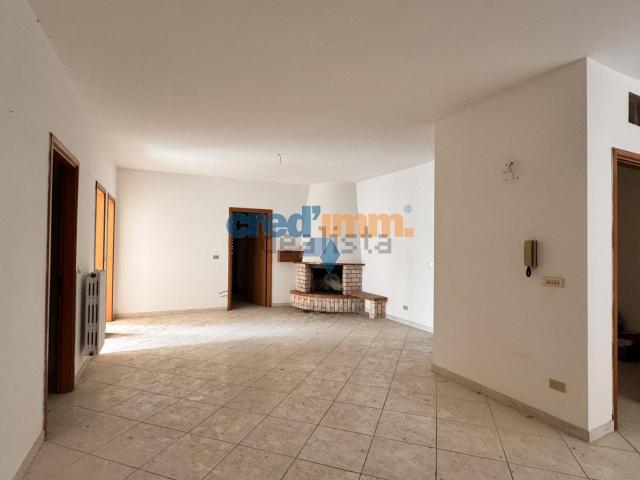 Appartamento in vendita di 130 m² in Via Giovanni Falcone