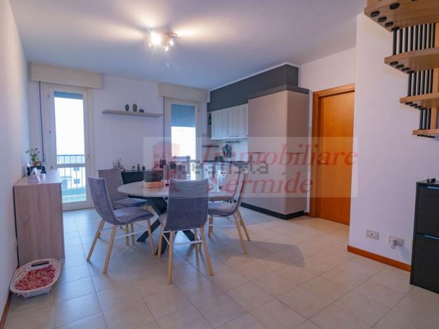 Appartamento in vendita di 130 m² in Via Gianni Rodari