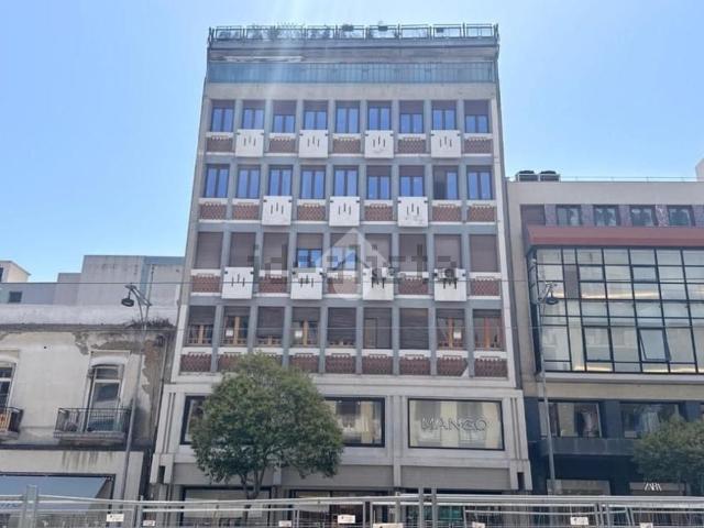 Appartamento in vendita di 130 m² in Via Giordano Bruno, 120