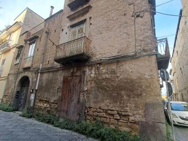 Appartamento in vendita di 130 m² in Via Giordano Bruno