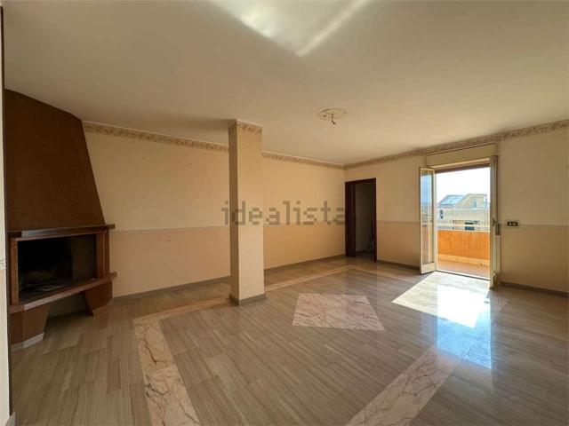 Appartamento in vendita di 130 m² in Via Giorgio Sonnino