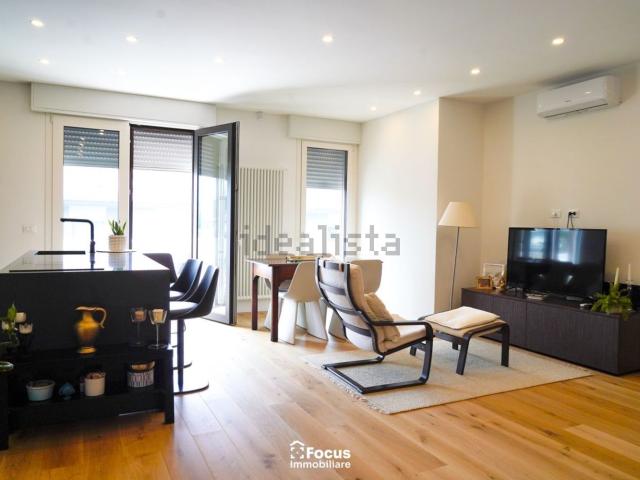 Appartamento in vendita di 130 m² in Via Giovanni Verga