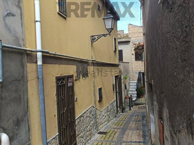 Appartamento in vendita di 130 m² in Via Girasole, 2