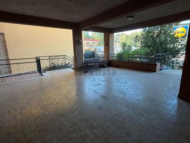 Appartamento in vendita di 130 m² in Via Dottor Filippo Buttitta