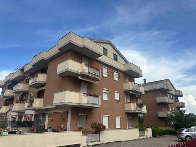 Appartamento in vendita di 130 m² in Via Domenico Briziarelli