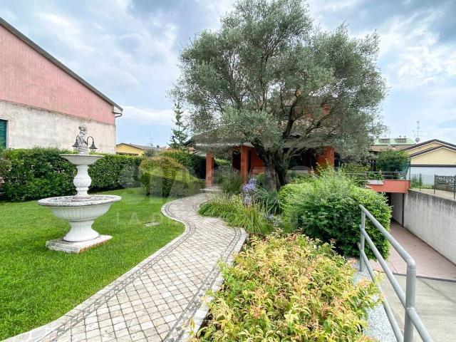 Appartamento in vendita di 130 m² in Via Don Minzoni, 39