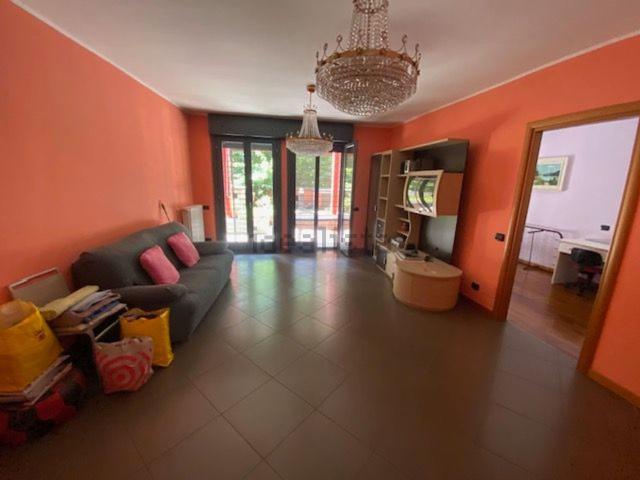 Appartamento in vendita di 130 m² in Via Don Roberto Bigiogera
