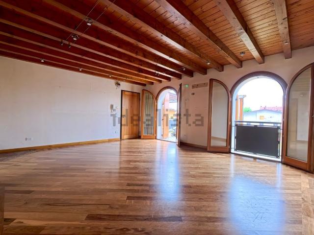 Appartamento in vendita di 130 m² in Via Damiano Chiesa