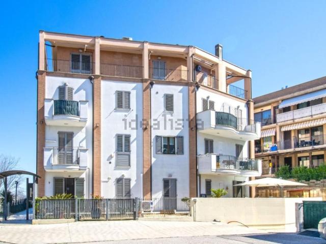 Appartamento in vendita di 130 m² in Via Dante Alighieri, 137