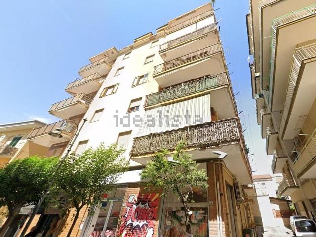 Appartamento in vendita di 130 m² in Via Dante Alighieri, 51