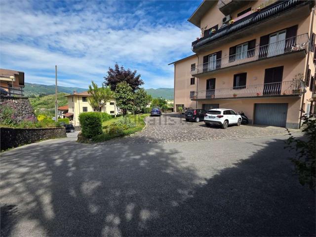 Appartamento in vendita di 130 m² in Via Debbia