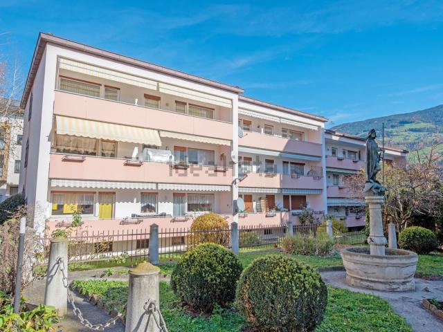 Appartamento in vendita di 130 m² in Via degli Alpini, 14