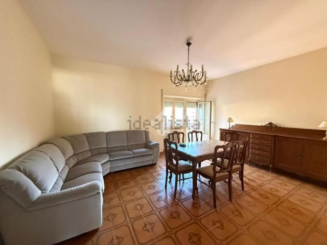 Appartamento in vendita di 130 m² in Via degli Ernici, 16