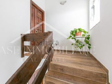Appartamento in vendita di 130 m² in Via Degli Ulivi