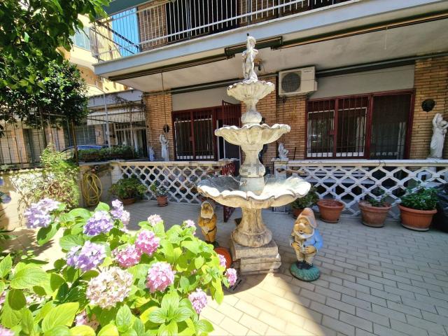 Appartamento in vendita di 130 m² in Via dei Sergii, 25