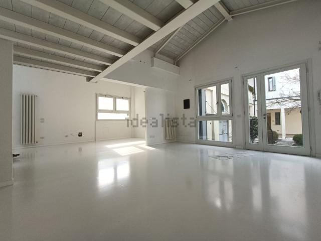 Appartamento in vendita di 130 m² in Via del Carmine