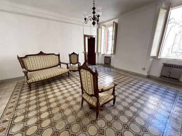 Appartamento in vendita di 130 m² in Via del Corso