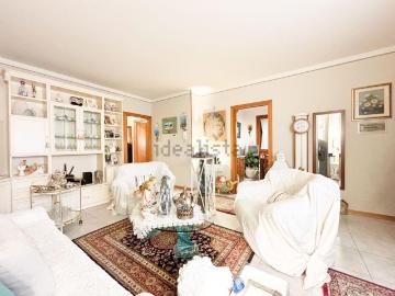 Appartamento in vendita di 130 m² in Via del Perugino, 22