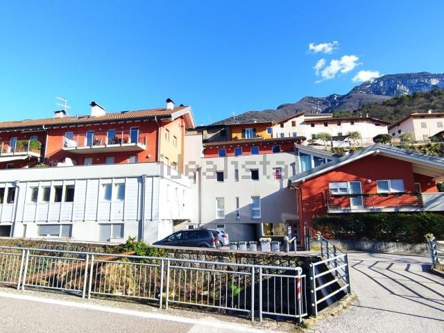 Appartamento in vendita di 130 m² in Via del Rio Stolzano, 1