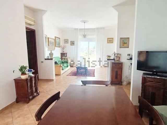 Appartamento in vendita di 130 m² in Via dell&apos Alberaccio