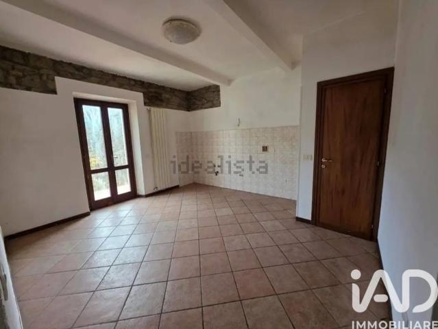 Appartamento in vendita di 130 m² in Via dell&apos Appennino, 218