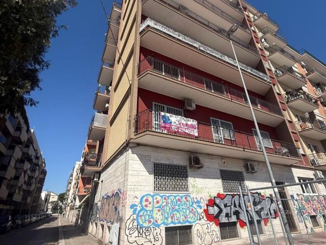 Appartamento in vendita di 130 m² in Via della Costituente