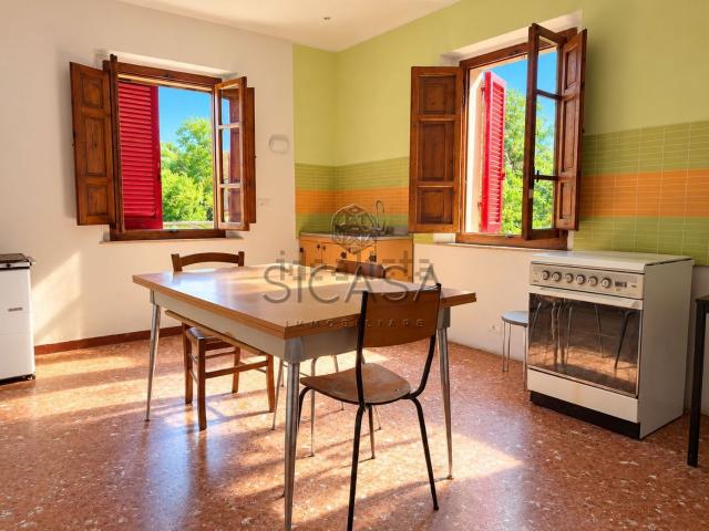 Appartamento in vendita di 130 m² in Via della Fraternità