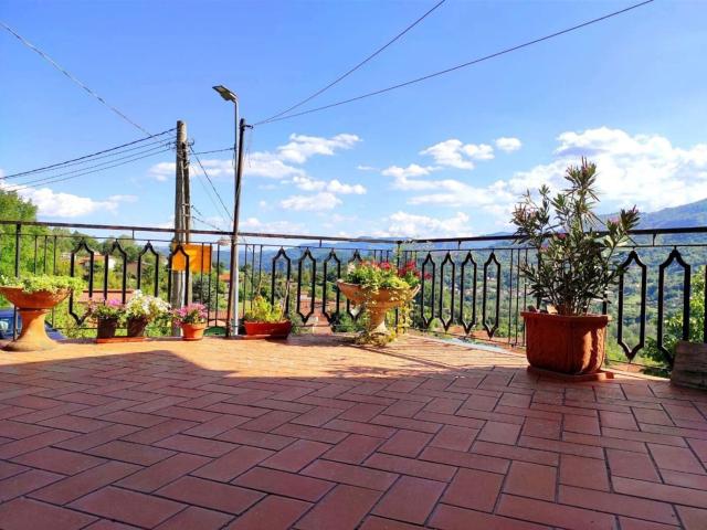 Appartamento in vendita di 130 m² in Via delle Piane, 7