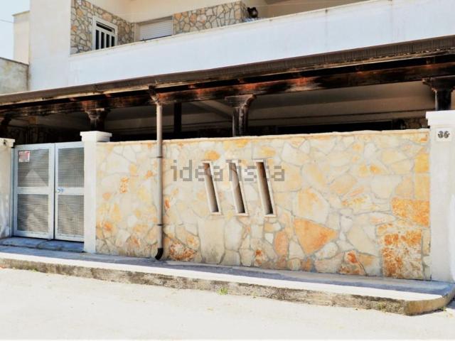 Appartamento in vendita di 130 m² in Via delle Zinnie, 46