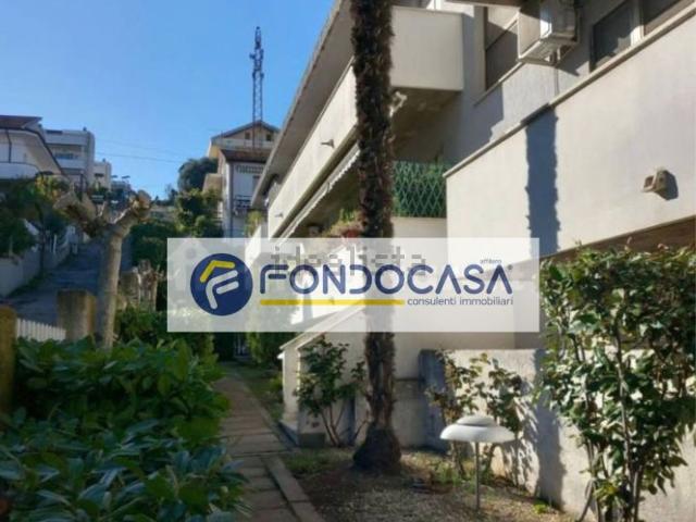 Appartamento in vendita di 130 m² in Via di Carlo, 4