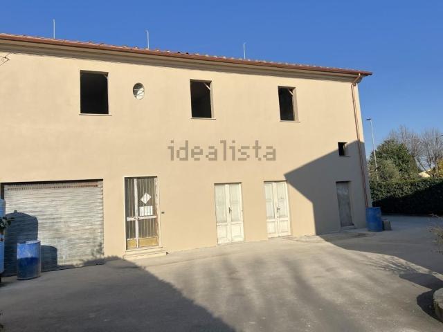 Appartamento in vendita di 130 m² in Via di Quarto Ovest