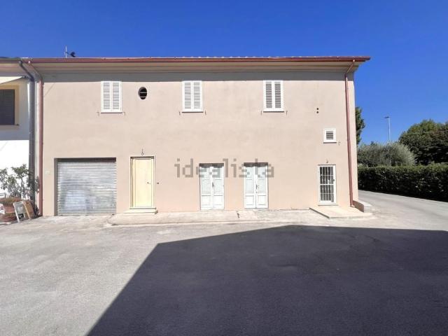 Appartamento in vendita di 130 m² in Via di Quarto Ovest