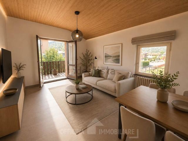 Appartamento in vendita di 130 m² in Via E. Carcano, 14