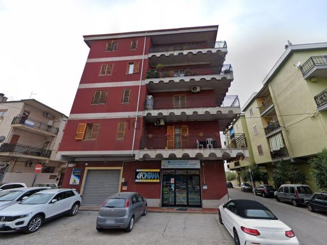 Appartamento in vendita di 130 m² in Via E. de Nicola, 6