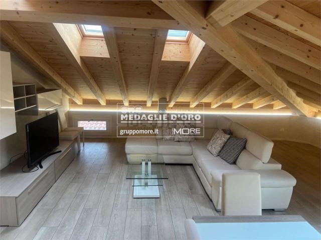 Appartamento in vendita di 130 m² in Via Emilia Est